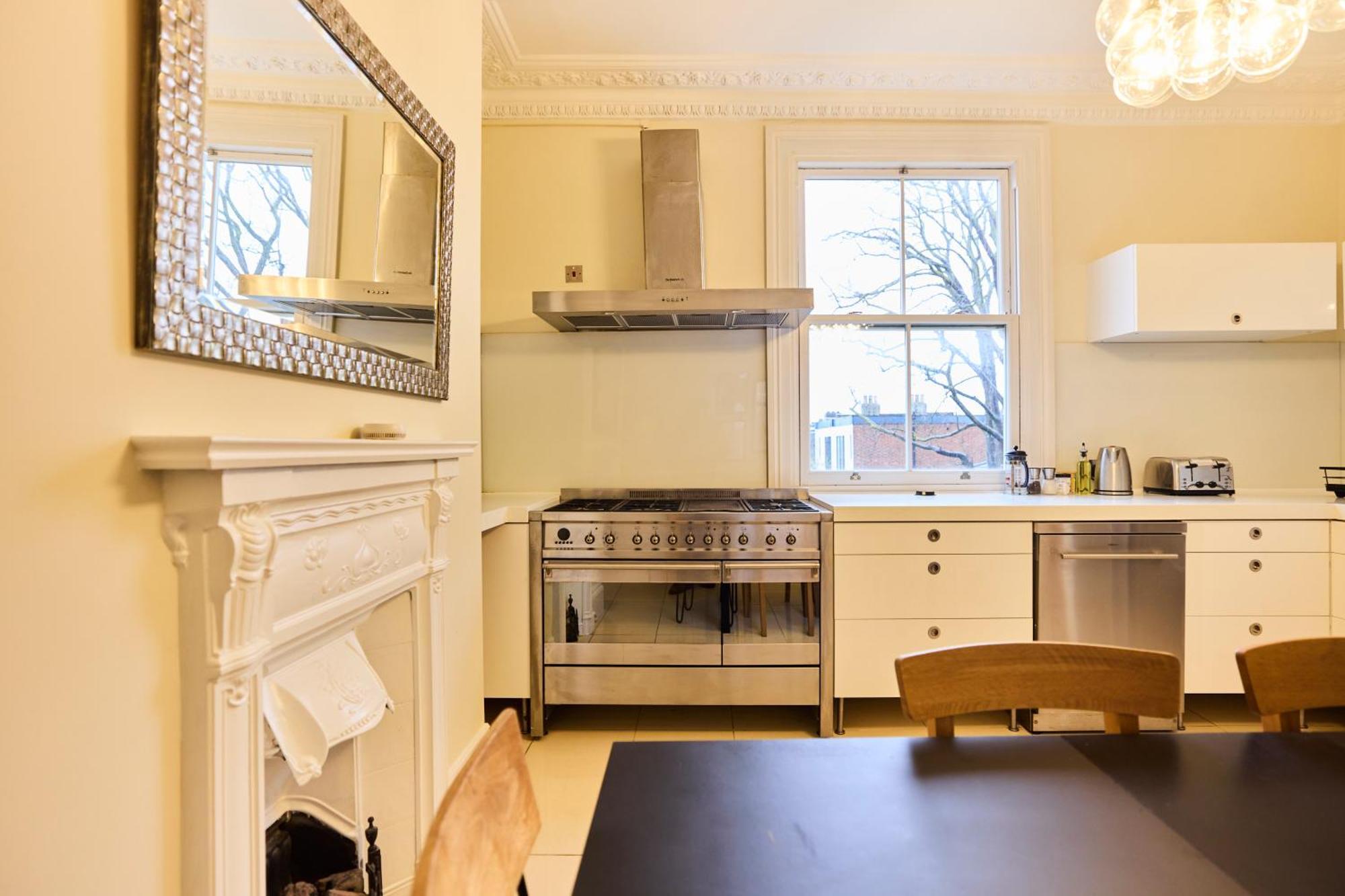 Apartamento The Peckham Hideaway - Bright 3Bdr Flat Londres Exterior foto